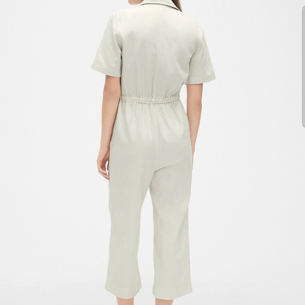 GAP wideleg crop utility jumpsuit Multiple sizes - Picture 2 of 8